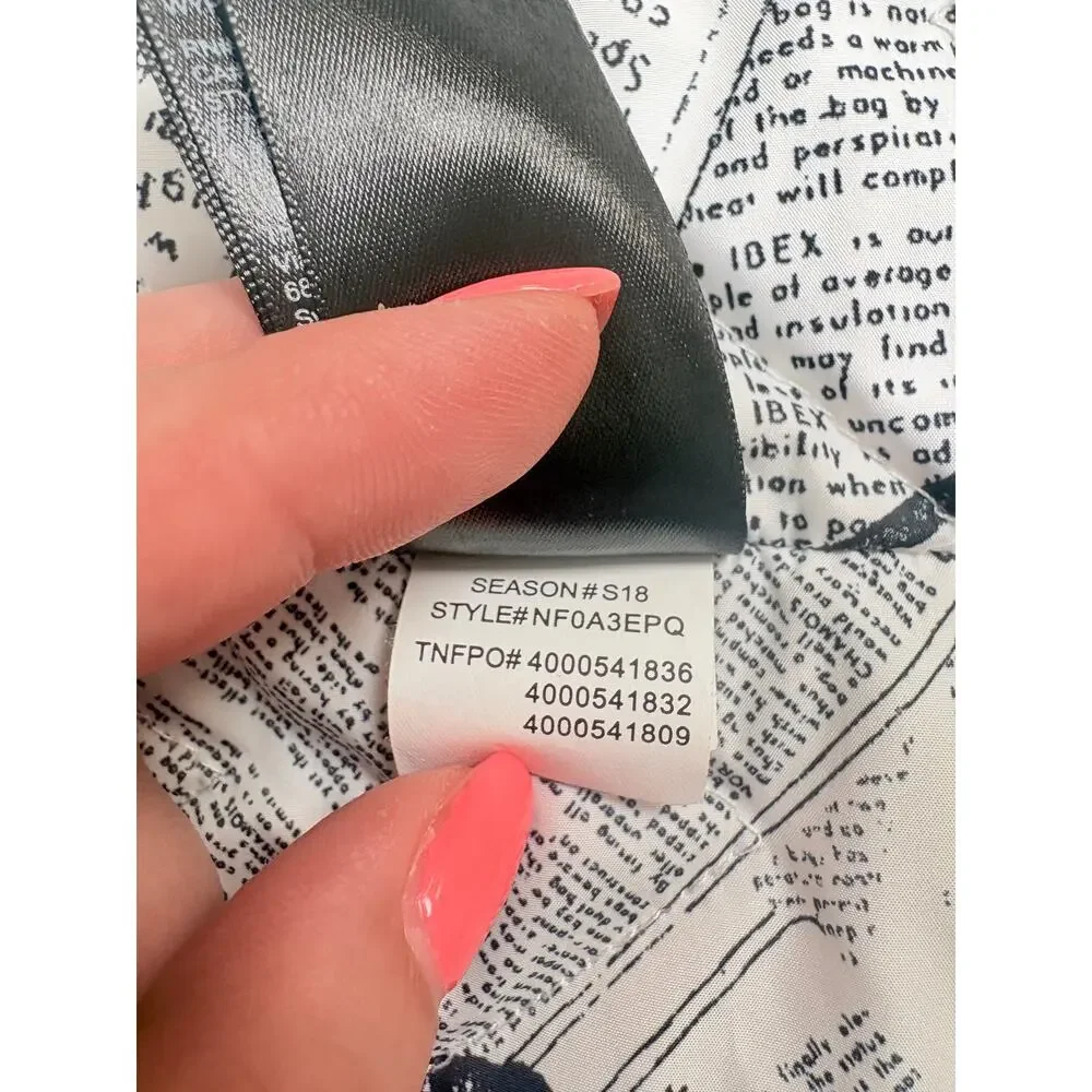 Rare The North Face Gray Hooded Insulated Jacket Newspaper Print Lining Gorpcore